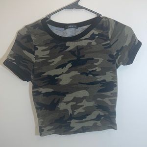 camo crop top